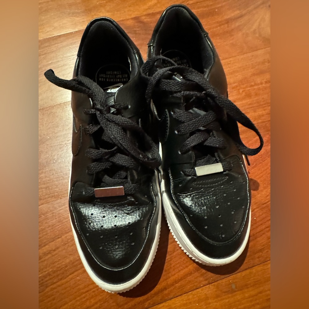 Like new leather Nike Air